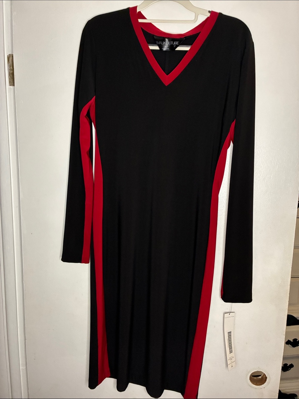 KamaliKulture Black Dress with Red Trim Long Sleeve V-Neck NWT Chic and Classy